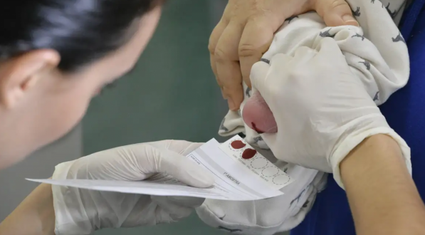 Médicos especialistas classificam teste do pezinho como fundamental