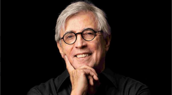Ivan Lins celebra 80 anos com turnê que chega ao Teatro Guararapes dia 23 de agosto