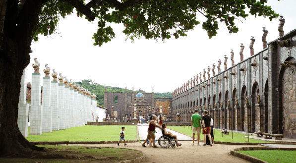 Imagem da Oficina Francisco Brennand, no Recife