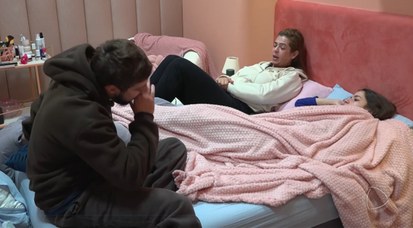 Power Couple: Adriana critica Silvia e André e diz que casal está sendo manipulado