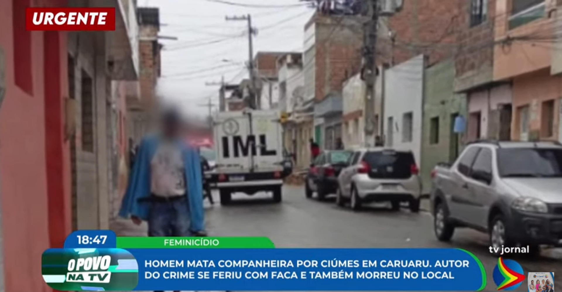 Imagem de carro de IML que realizou o recolhimento das vítimas da tragédia em Caruaru