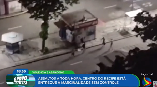 Imagem de assalto na Avenidade Guararapes, no Centro do Recife