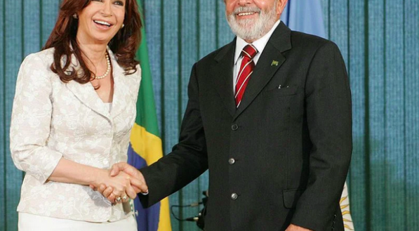 Viagem ao Mercosul serve de pretexto para Lula visitar ex-presidente condenada por corrupção
