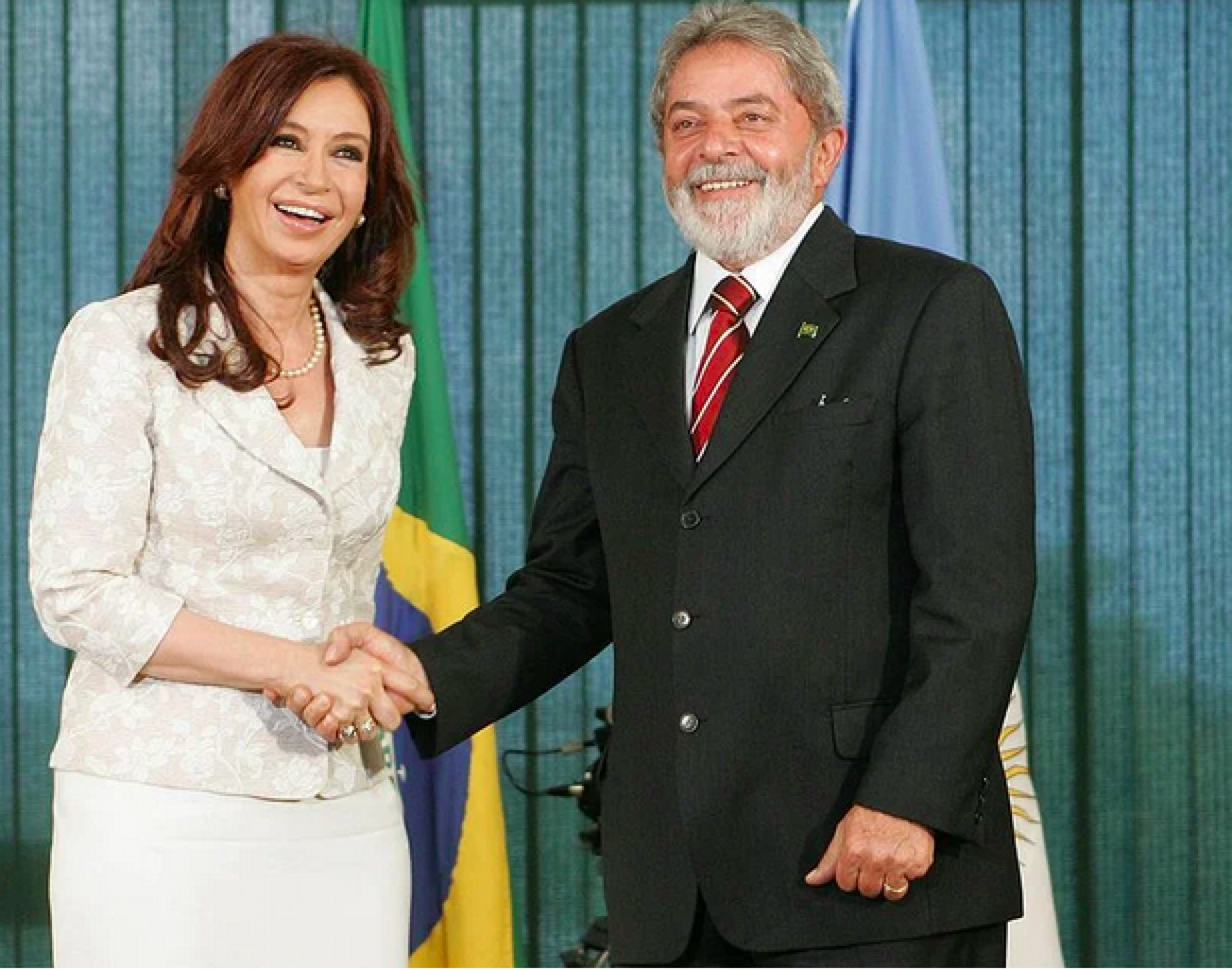 Lula vai a Buenos Aires afagar Cristina Kirchner, condenada por corrupção