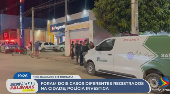 Imagem de ambulância e policiais em local onde houve disparos de arma de fogo em Toritama