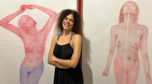 Após quatro anos, Clara Moreira volta ao Recife com mostra "Fúria da fita vermelha"