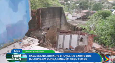 Imagem de estrutura de casa desabada no Bultrins, Olinda