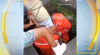 Idoso de 64 anos cai em buraco e passa horas aguardando resgate no bairro Ibura de Baixo