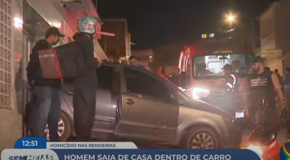 Imagem de carro de homem que foi assassinado no bairro das Rendeiras, em Caruaru