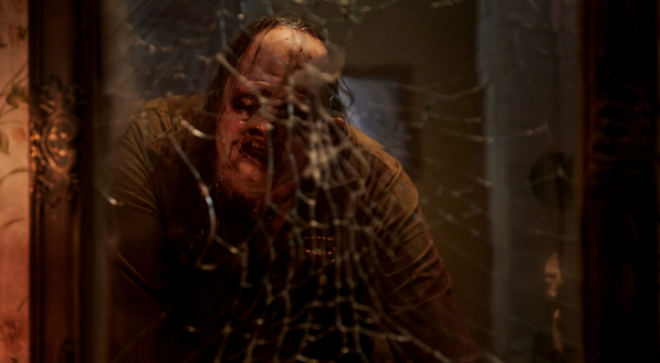 Imagem do filme de terror "O Massacre da Serra Elétrica: O Retorno de Leatherface"