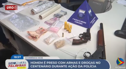 Imagem de elementos apreendidos pela polícia durante ação no bairro Centenário, em Caruaru