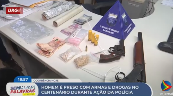 Imagem de elementos apreendidos pela polícia durante ação no bairro Centenário, em Caruaru