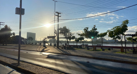 Previsão do tempo: Semana começa com chuvas fracas e termômetros até 30°C em Pernambuco