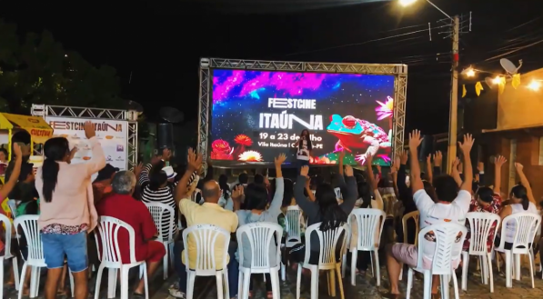 Além das projeções, cada edição do FestCine Itaúna conta com uma programação de debates, rodas de conversa e bate-papos