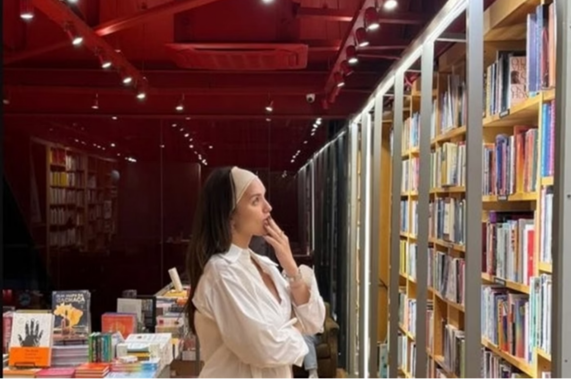 Rafa Kalimann rebate críticas após gastar R$10 mil em livros