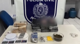 No local, os policiais apreenderam 9 quilos de cocaína, 5 quilos de crack, 1 quilo de maconha, 39 cápsulas de êxtase