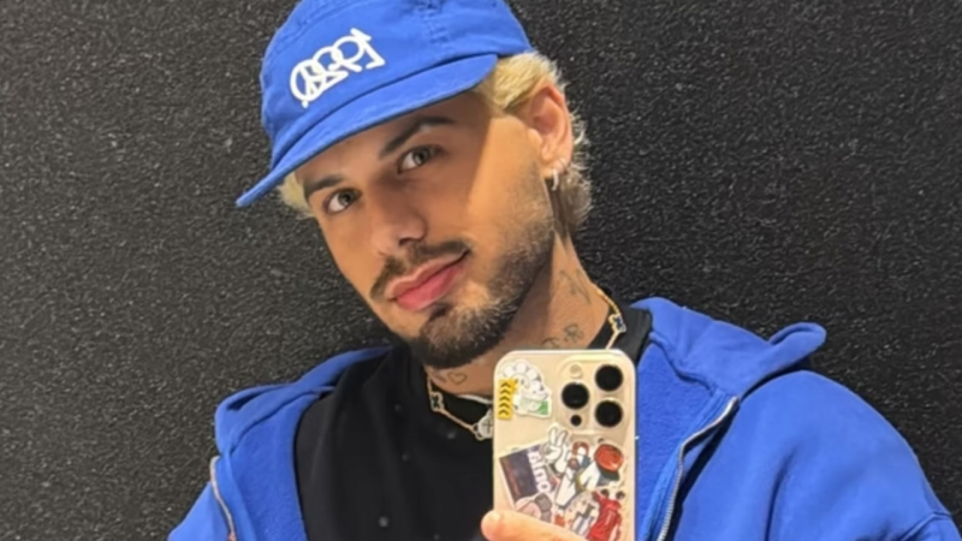 Zé Felipe é flagrado aos beijos com influenciadora 'parecida com Virginia'