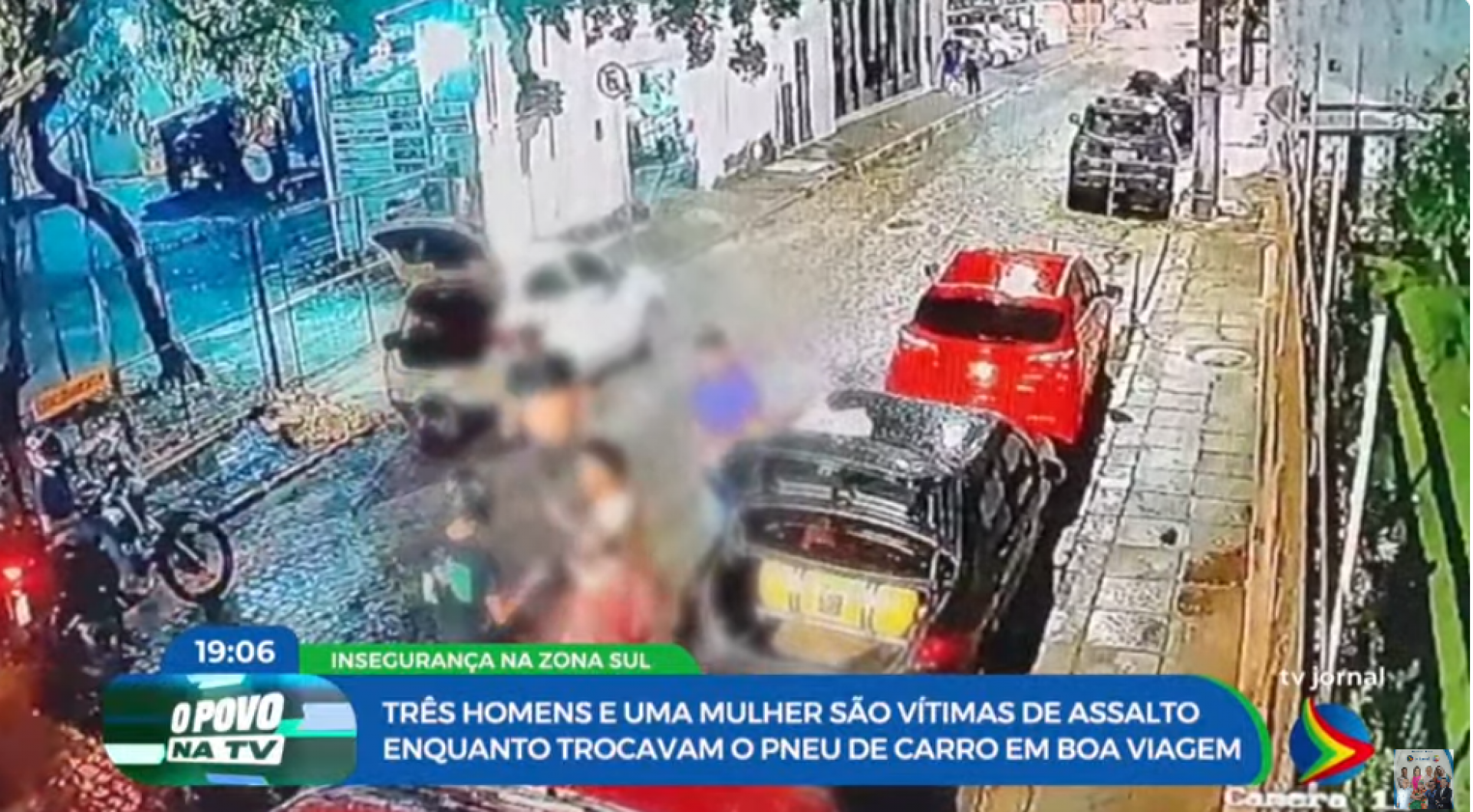Quatro pessoas são vítimas de assalto em Boa Viagem enquanto trocavam pneu de carro