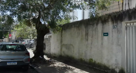 Homem é morto enquanto dormia na calçada no Grande Recife 