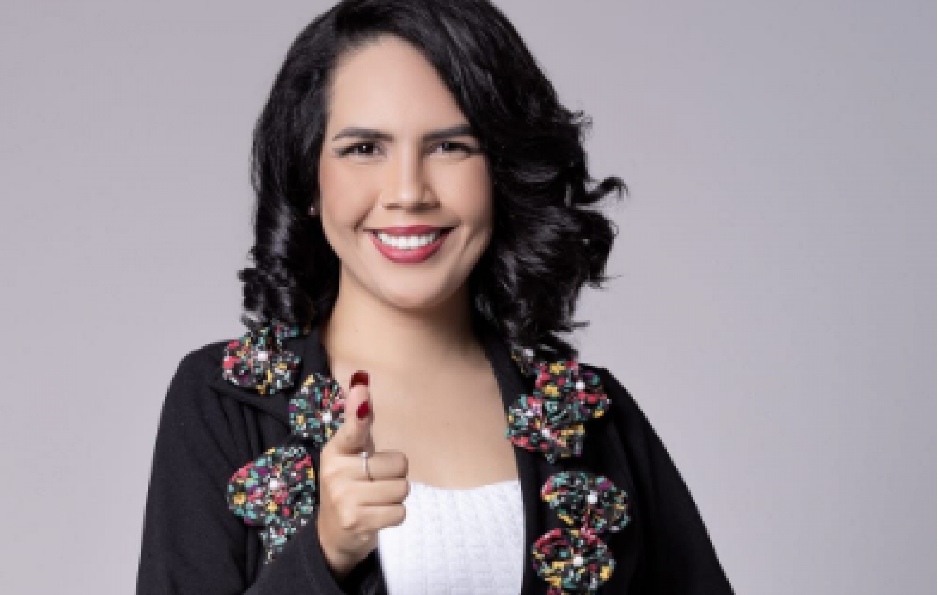 Maria Carmem lança 