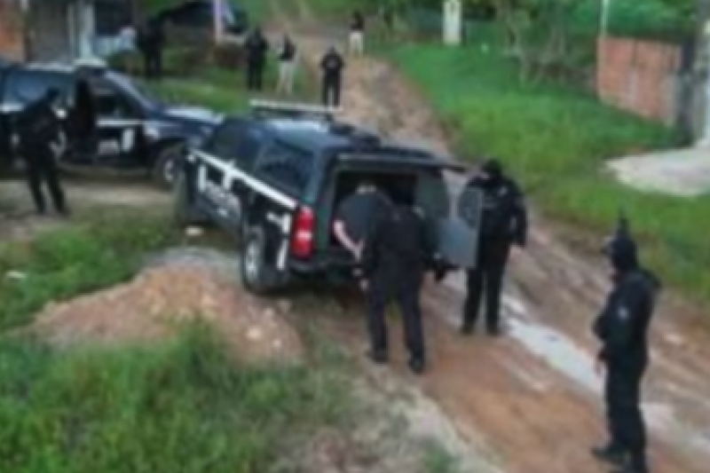 Em casos de sequestro, o delegado responsável recomenda que a polícia seja acionada o mais rápido possível.