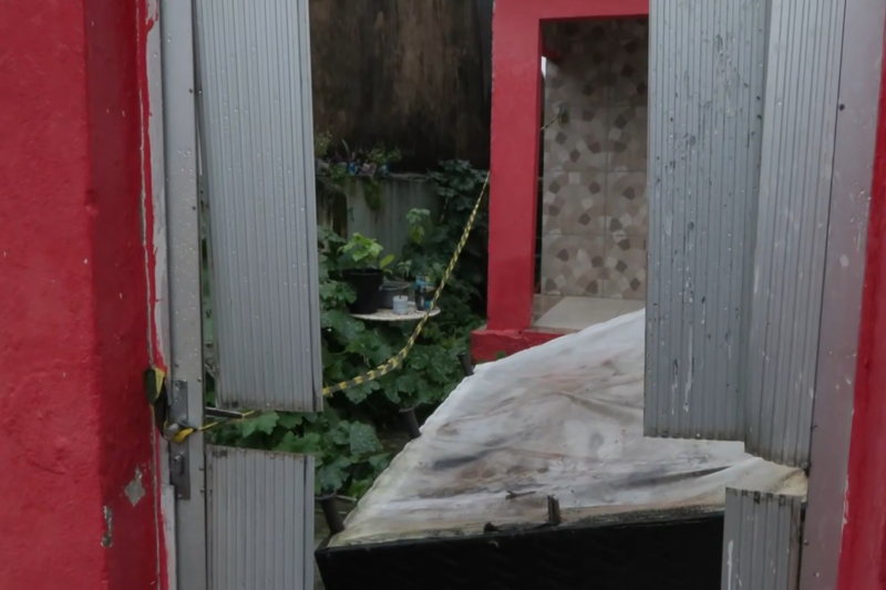 Como foi encontrada a casa do casal após o ocorrido