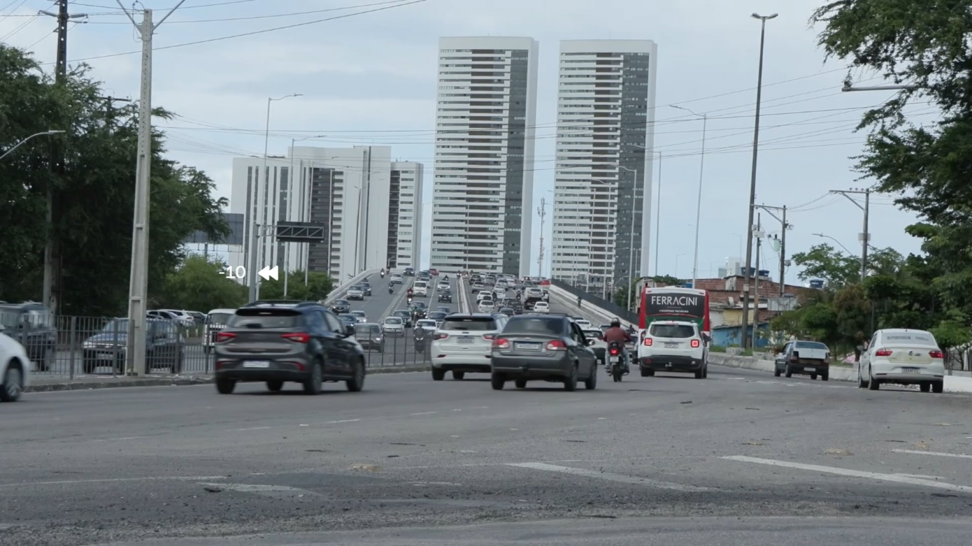 Segurança é agredido durante tentativa de assalto no Grande Recife 