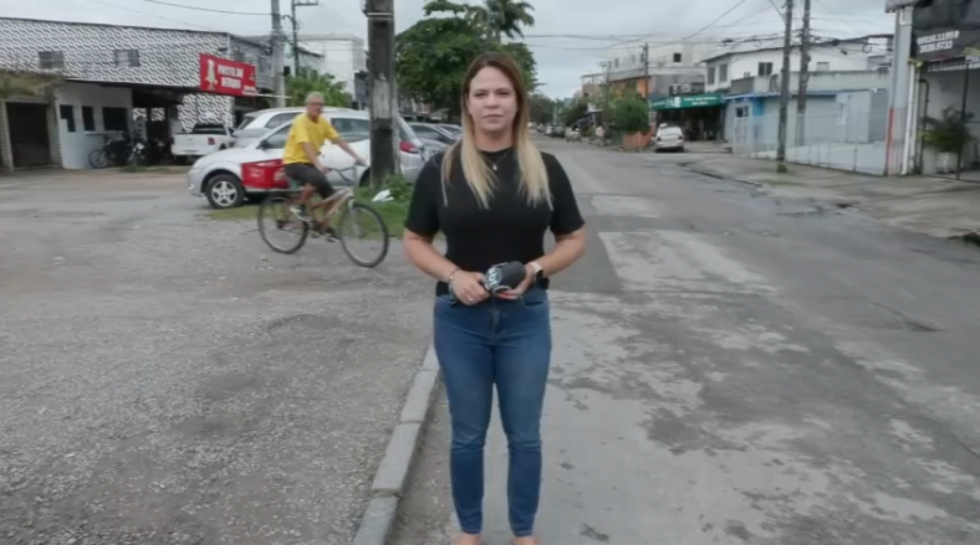 Idoso é atacado por cachorro em depósito de reciclagem