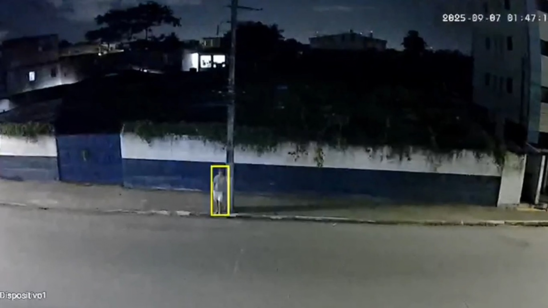 Trio furta moto em condomínio: A vítima teve outra moto furtada recentemente