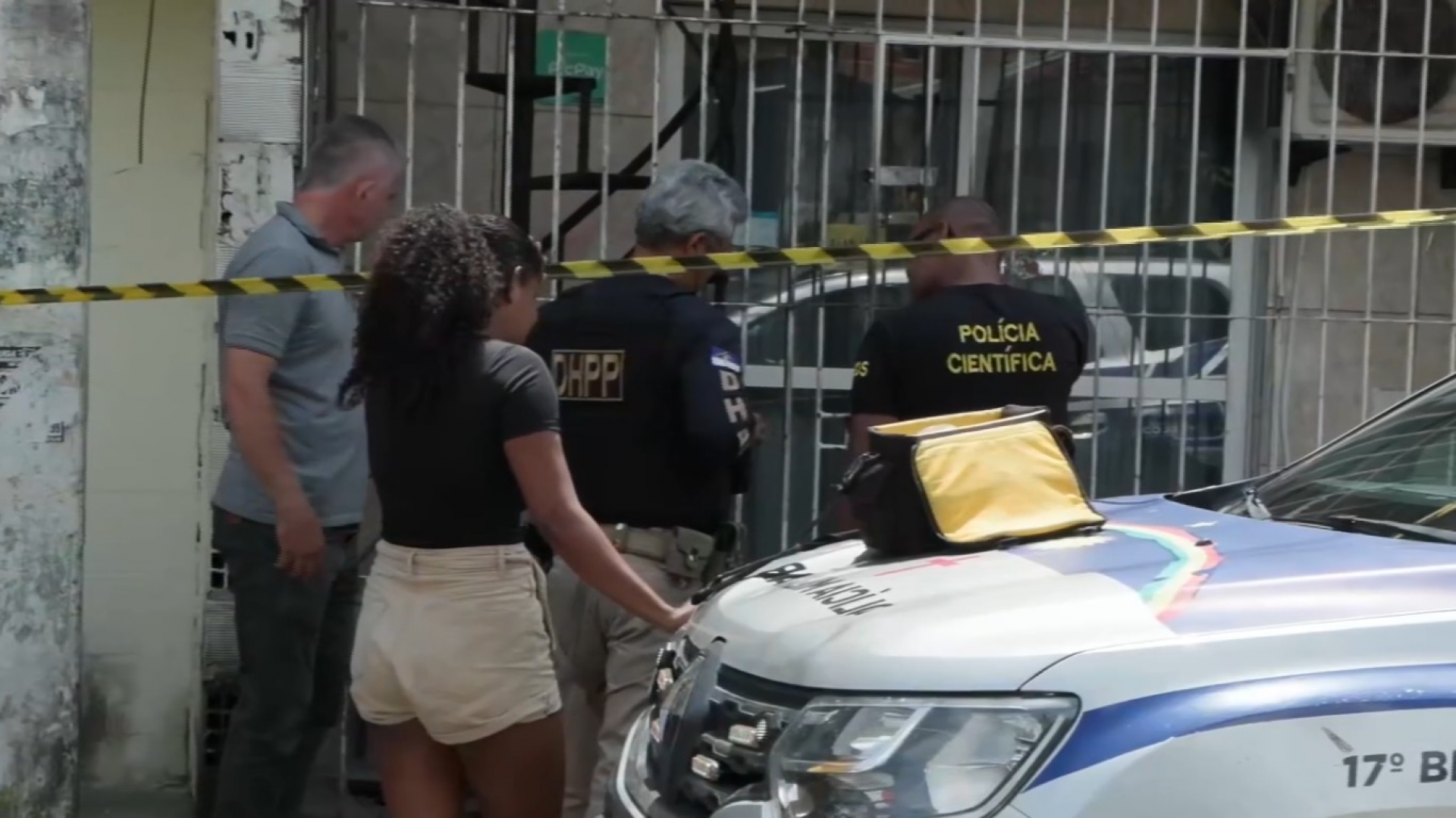 Homem é morto a tiros, polícia investiga ligação entre a morte e a disputa entre grupos criminosos rivais 