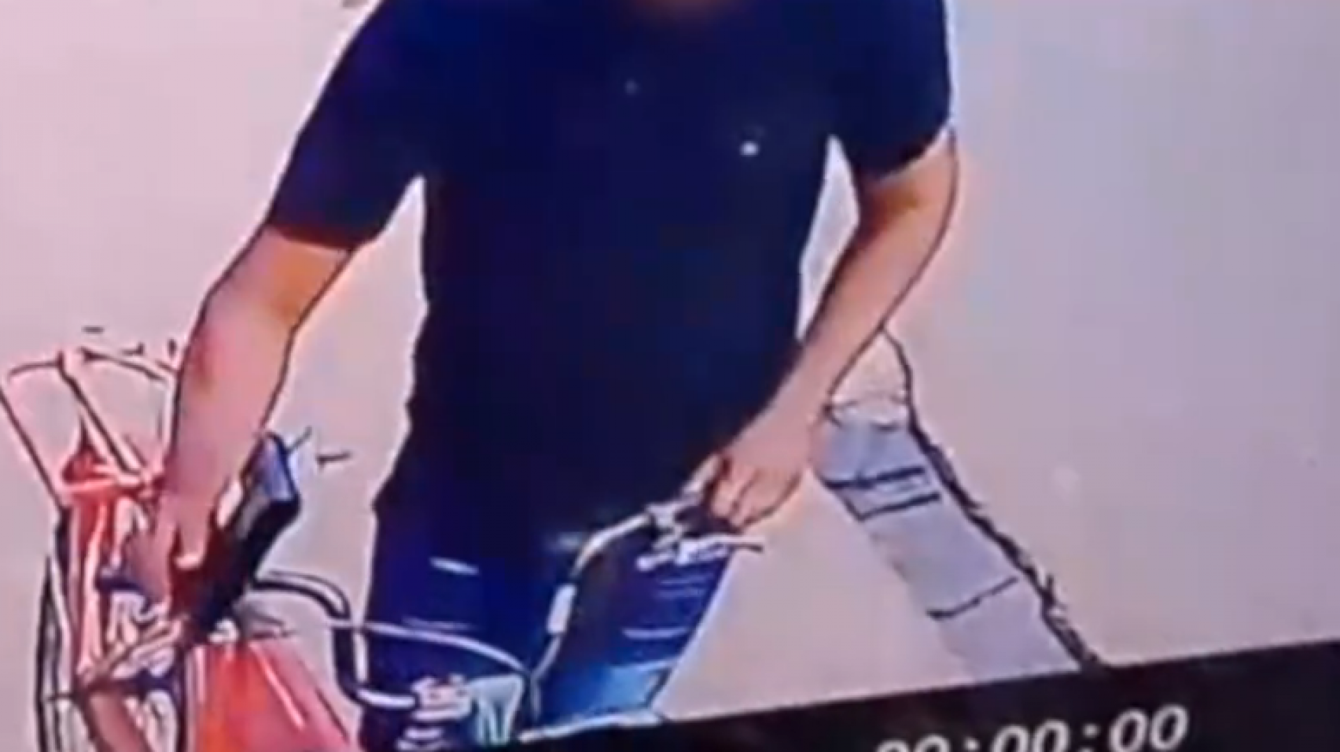 Entregador de água tem bicicleta de carga roubada durante entrega no Recife