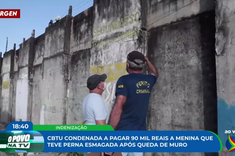 Imagem de perícia em muro do metrô, na estação Joana Bezerra
