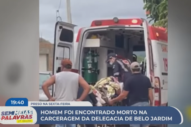 Imagem de mulher vítima de tentativa de feminicídio sendo socorrida