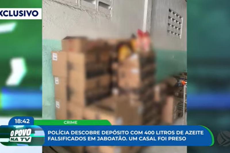 Imagem de caixas encontradas em depósitos de alimentos falsificados
