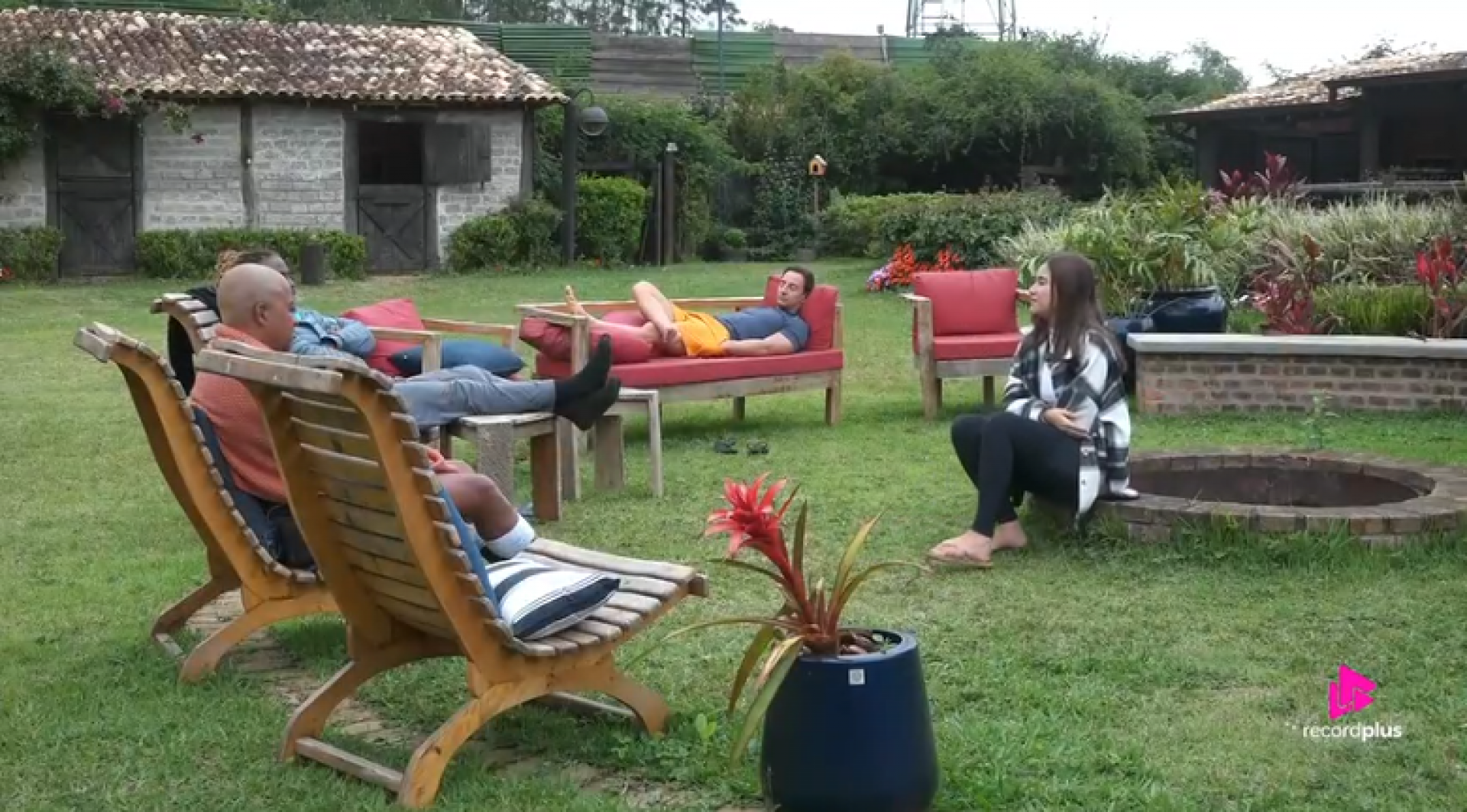 A Fazenda 17: Toninho, Créo e Duda acusam Yoná de fazer "jogo sujo"