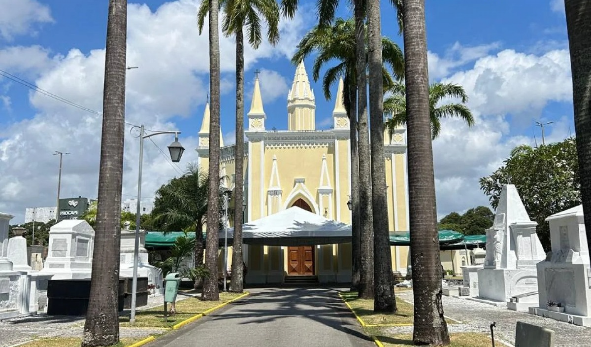 Dia dos finados: Cemitérios do Recife se preparam para receber cerca de 15 mil visitantes