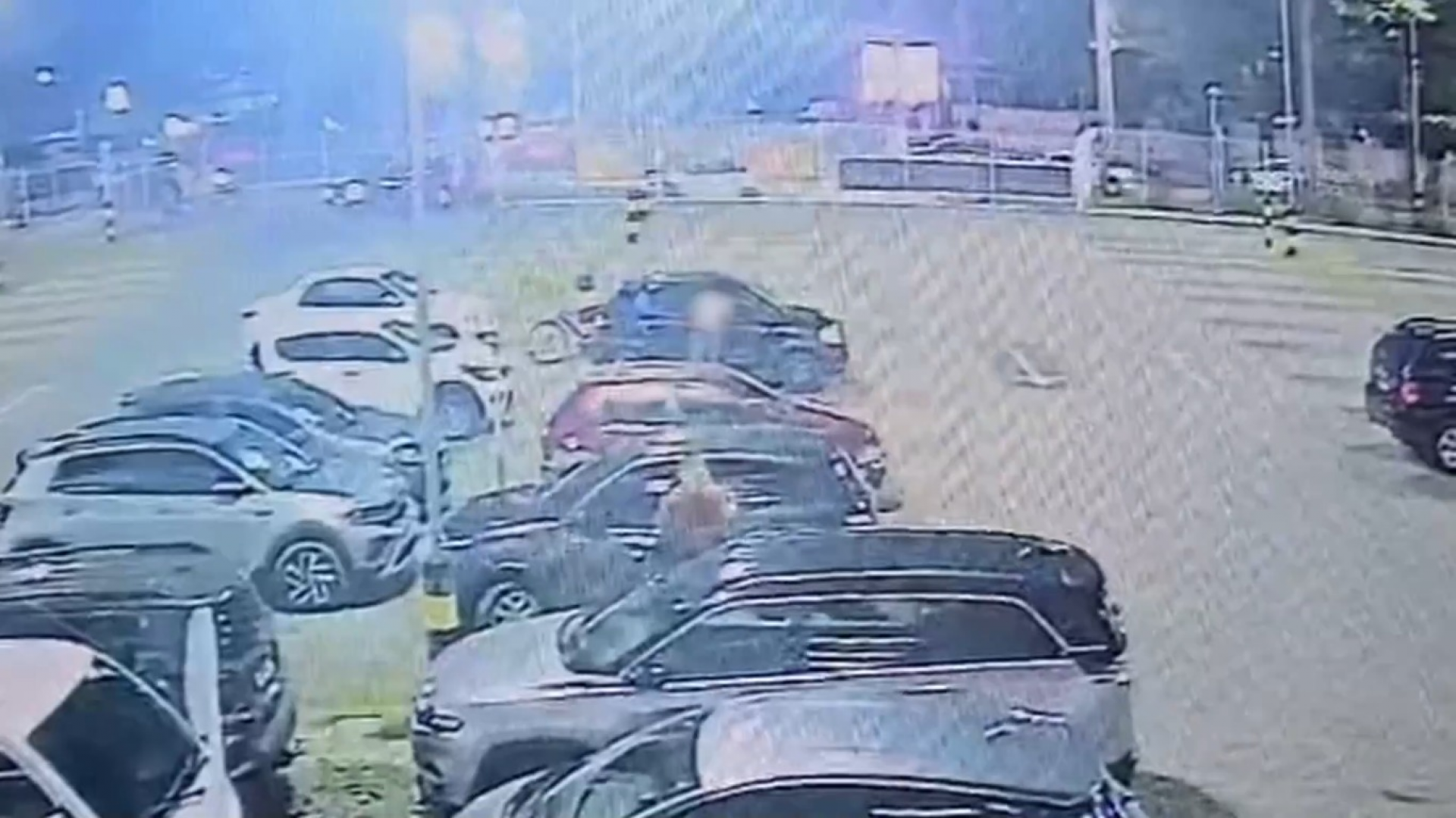 Homicídio em estacionamento de supermercado no bairro do Bongi 