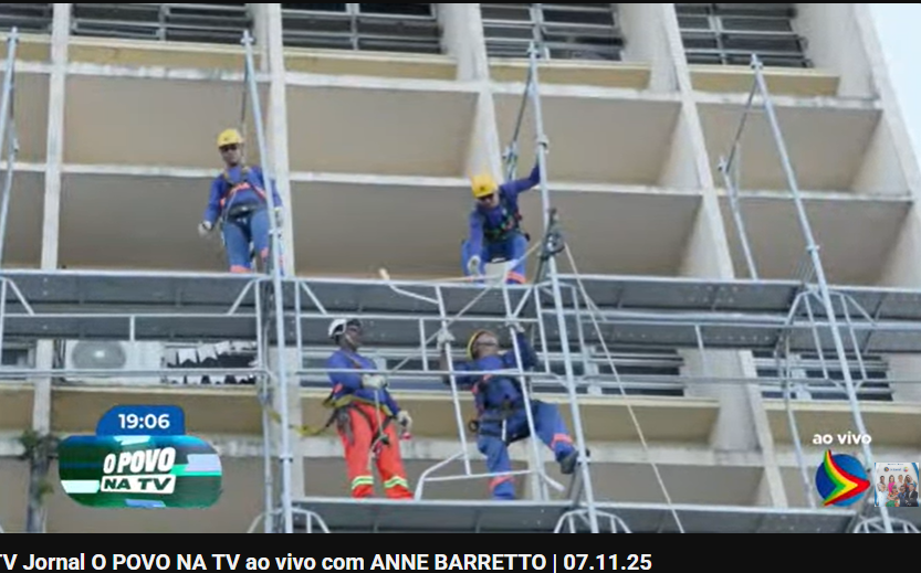 Obras no Hospital da Restauração: acompanhantes reclamam de muita poeira, barulho e cheiro de cigarro