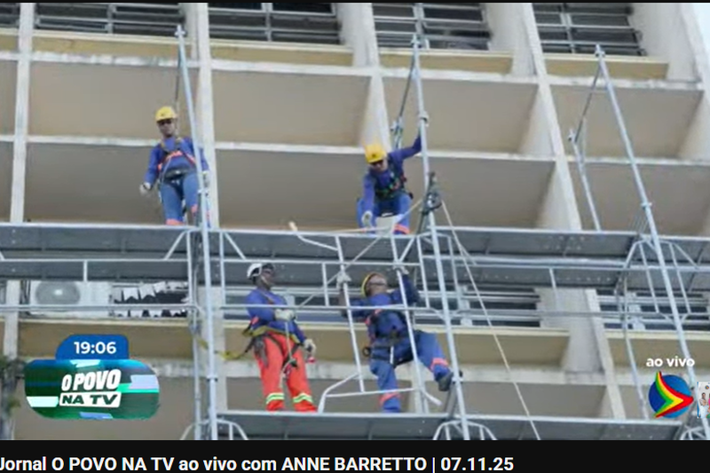 Imagem de trabalhadores no Hospital da Restauração