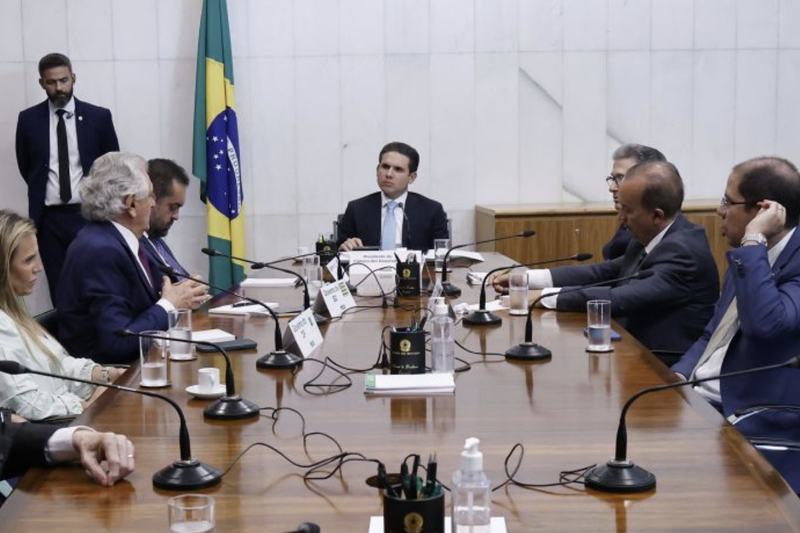 Governadores de oposição pedem adiamento da votação do projeto antifacção