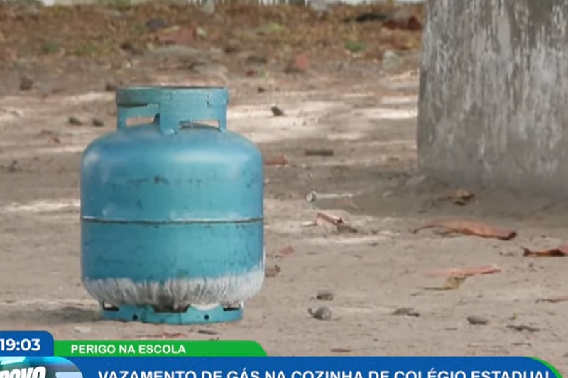 Imagem de botijão na Escola Conego Rochael de Medeiros