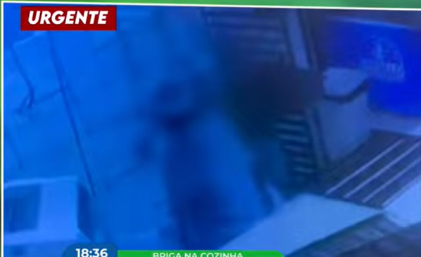 Homem é esfaqueado dentro de padaria, no Rosarinho