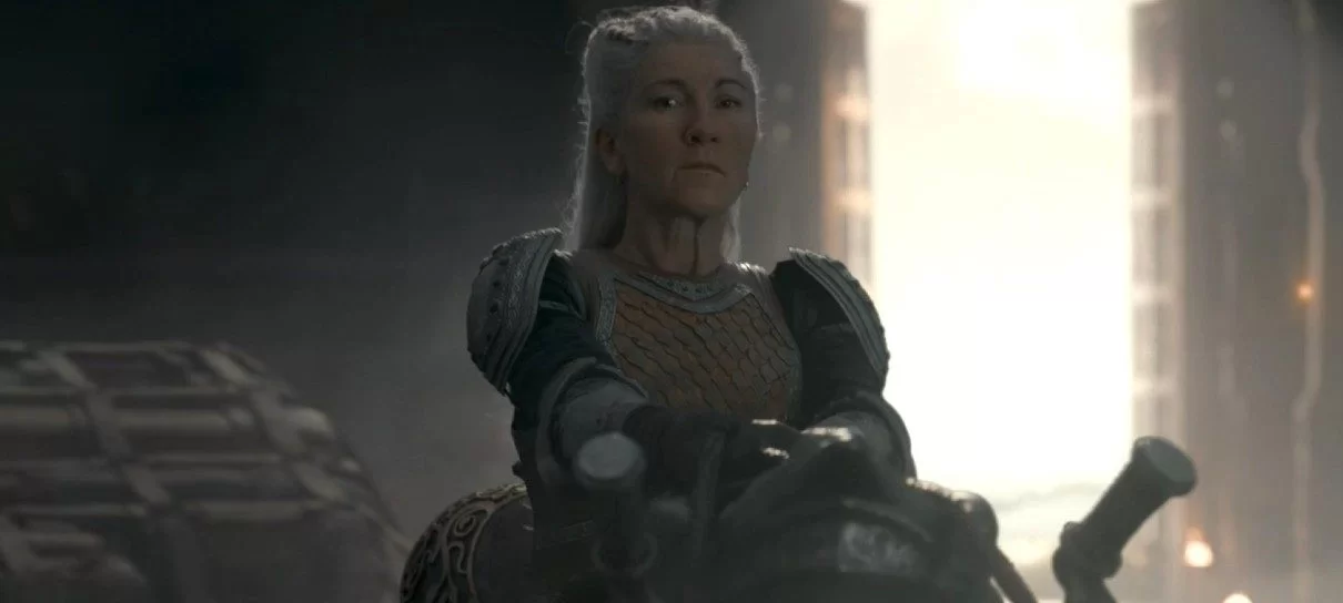 Rhaenys Targaryen (Eve Best) terá papel importante no último episódio da primeira temporada de A Casa do Dragão.