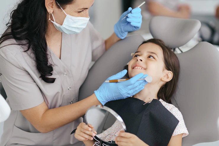 DIA DO DENTISTA 2022: Veja LINDAS MENSAGENS para CELEBRAR o Dia do Dentista