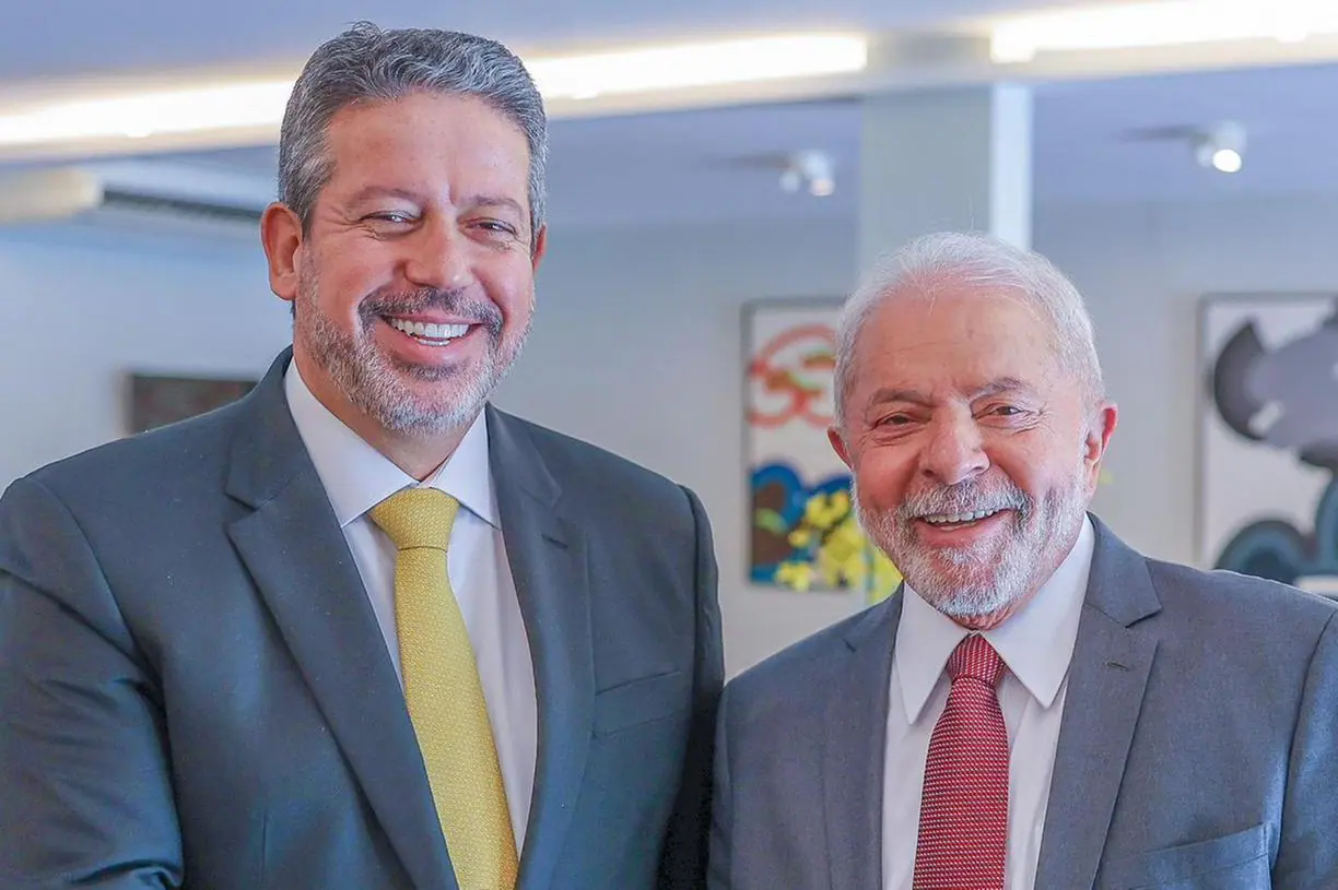 Arthur Lira (PP-AL) e Lula (PT)