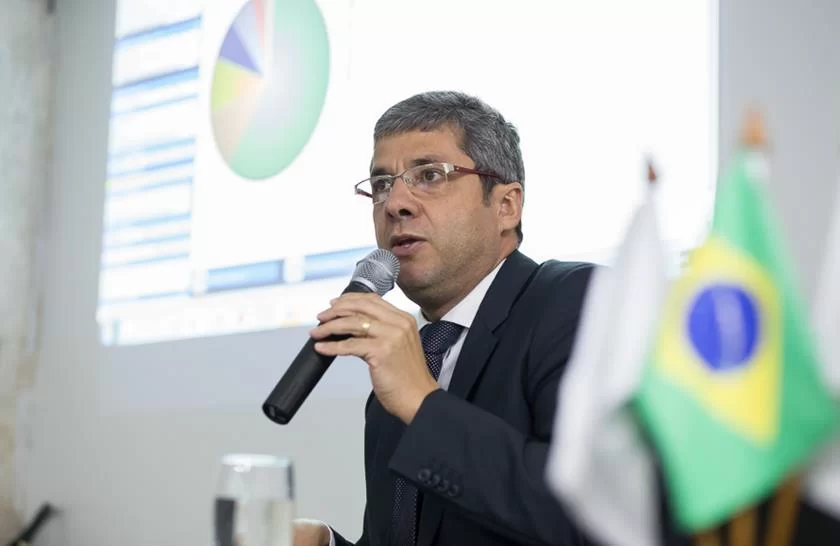 O secretário da Fazenda Wilson José de Paula afirma que Pernambuco voltará a melhorar sua nota no Tesouro Nacional para Capag B