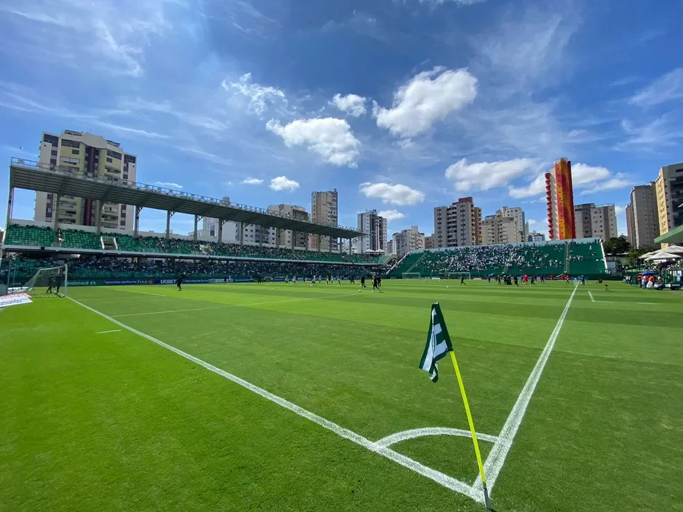 Est&aacute;dio da Serrinha ser&aacute; palco de Goi&aacute;s x Coritiba