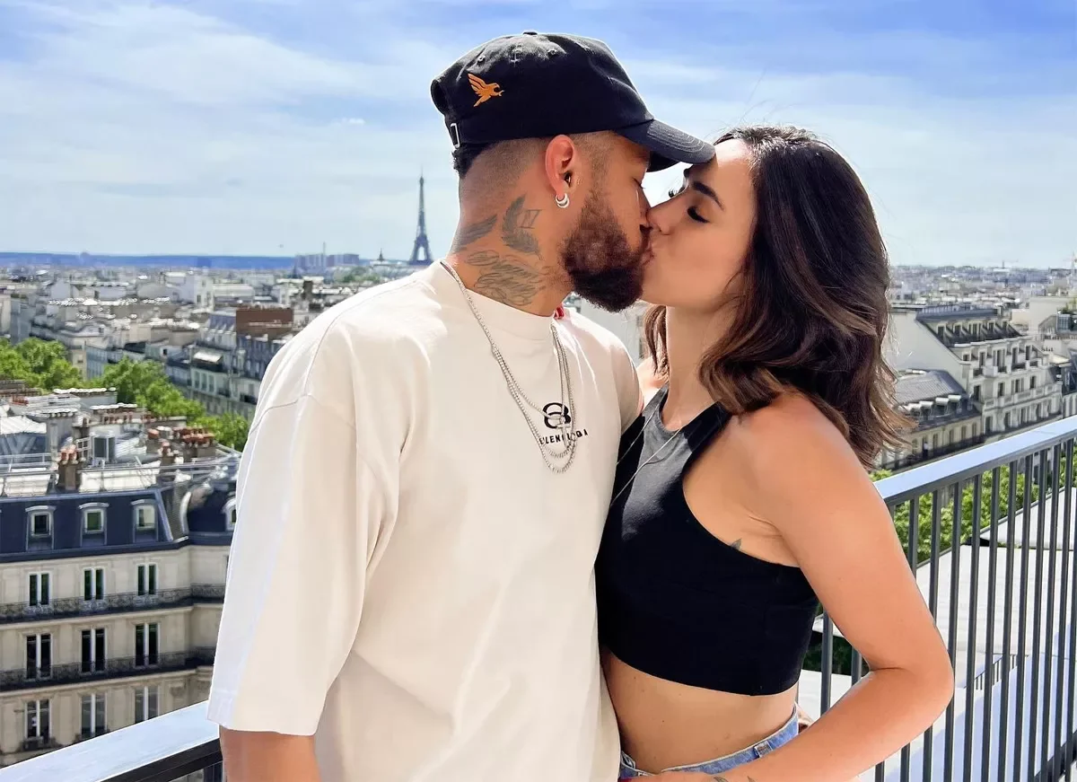 Neymar e Bruna Biancardi v&atilde;o ser pais de uma menina