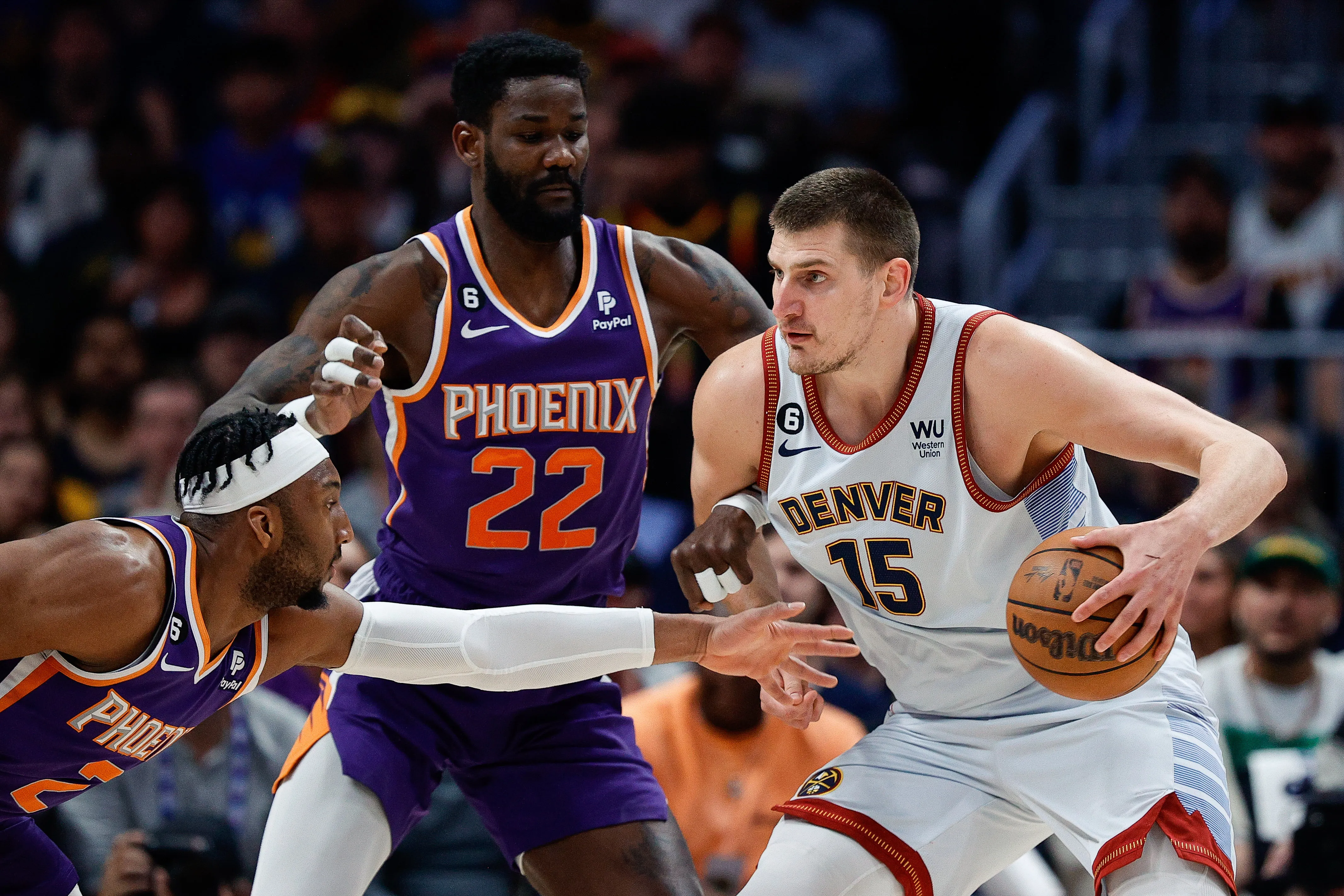Denver Nuggets e Phoenix Suns vem fazendo uma série equilibrada nos Playoffs da NBA 