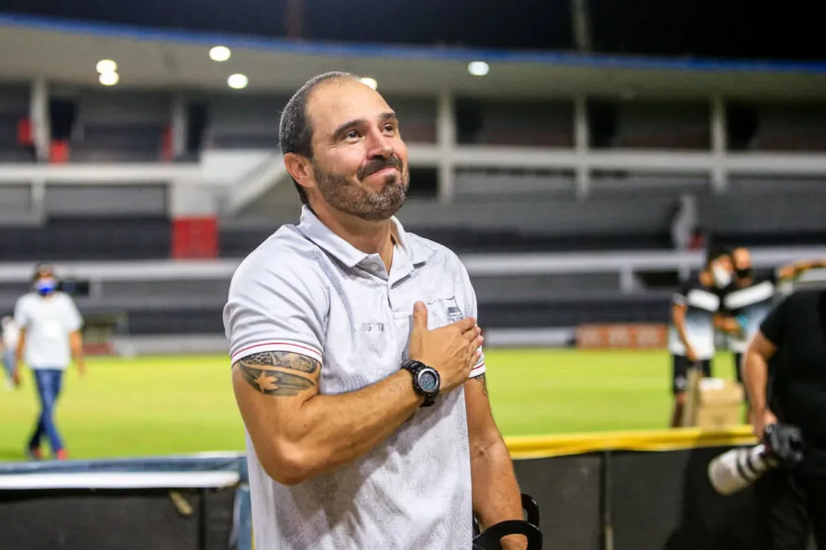 Allan Aal &eacute; o t&eacute;cnico do Timbu para 2024